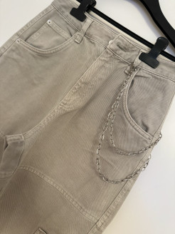 Jogger jeans with chains