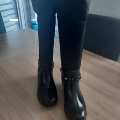 Guess rain boots