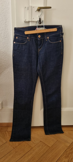 Levi's 470 straight fit jeans
