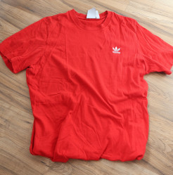 T-shirt Adidas rouge