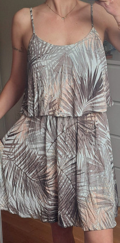 Leaf pattern summer dress