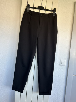 Classy black trousers - size L
