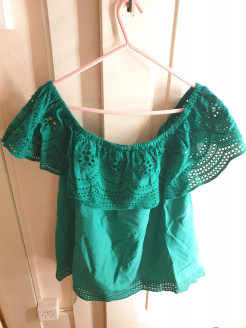 Green lace top