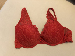 Red bra 80C