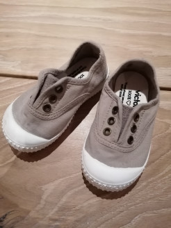 Victoria canvas shoe