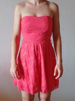 Ärmelloses Kleid