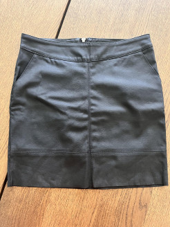 Leather-effect mini-skirt