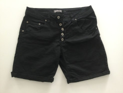 Schwarze Shorts