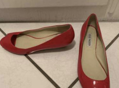 Escarpins en cuir rouge brillant Steve Madden taille 37 