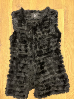 Black sleeveless fur waistcoat 38
