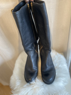 Black leather boots Prada