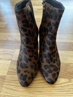 Wilma leopard boots