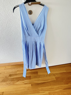 Kurzes Kleid