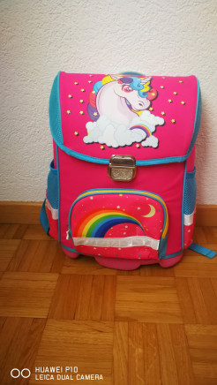 Girl's schoolbag