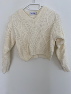 Gemütlicher weisser Pullover