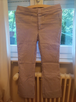 Pantalon aux carrées