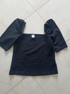 Long-sleeved puffy T-shirt