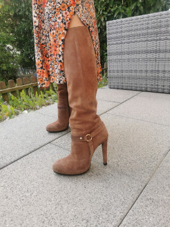 High leather boots, camel
