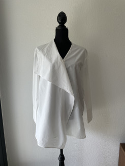 ✨DELIVERY FREE✨COS white shirt size 40