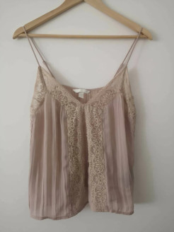 Light pink top with lace