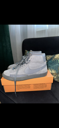 Nike blazer