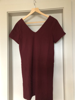 Short burgundy dress