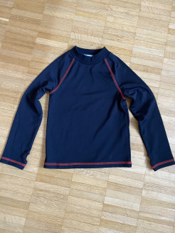 Technical top for skiing