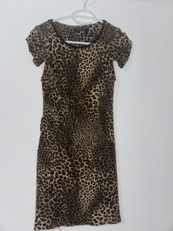 kurzes Kleid mit Leopardenmuster