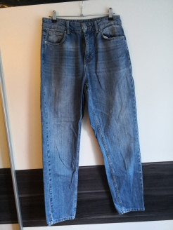 Jeans mom ankle W28 L32 (taille 38)