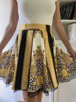 Printed patterned skirt