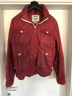 Rote Jacke/veste rouge Desigual