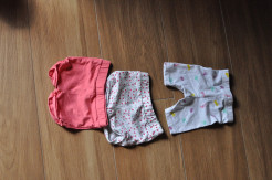 For sale lot of 3 shorts size 3 months