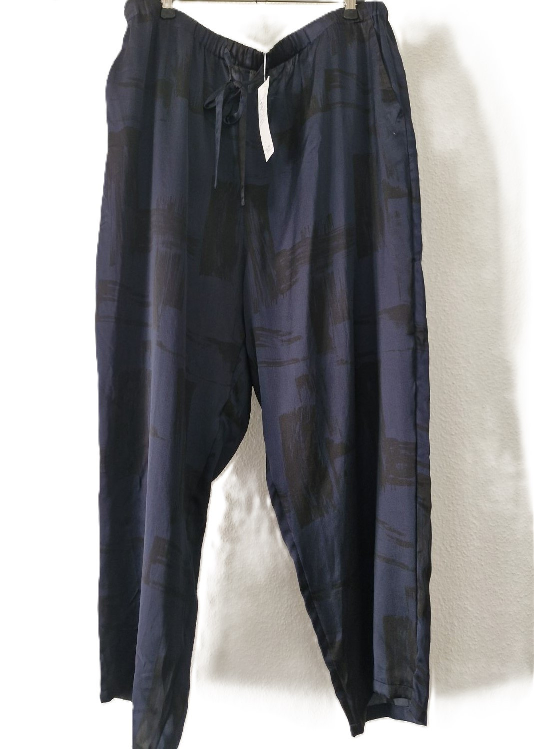 Brand Eileen Fisher Silk Cotton Slouchy Cropped Pants Ink Brushstrokes (L)