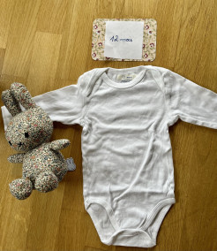 Long-sleeved bodysuit set - size 12 months