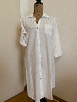 Saint Tropez-style linen dress
