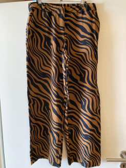 C&A Animal Print Hose Größe 42