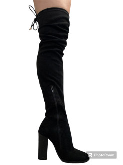 Black heeled thigh boots