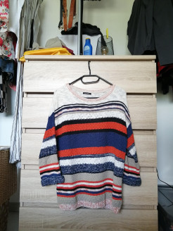 Lightweight mid-length sleeve jumper