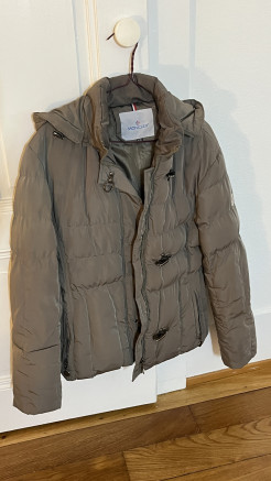 Doudoune Moncler taille XXL