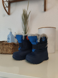 Snow boots 22-23