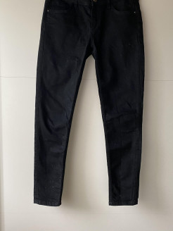 Black slim-fit trousers Zara