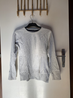 Pull gris