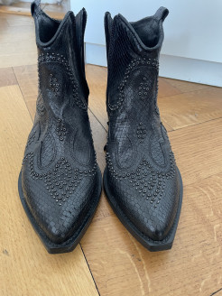 Ovyé boots