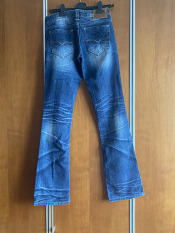 Jeans Marke Affliction