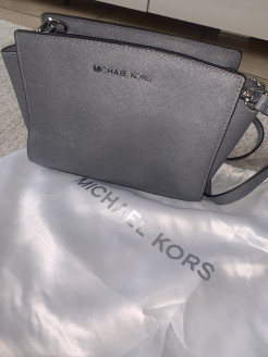 Michael Kors shoulder strap/bag, grey