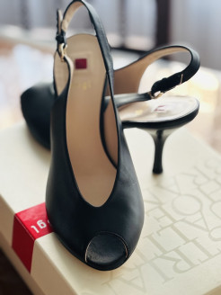 Merveilleux peep toes noirs