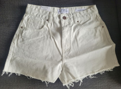 New off-white denim shorts Size 38