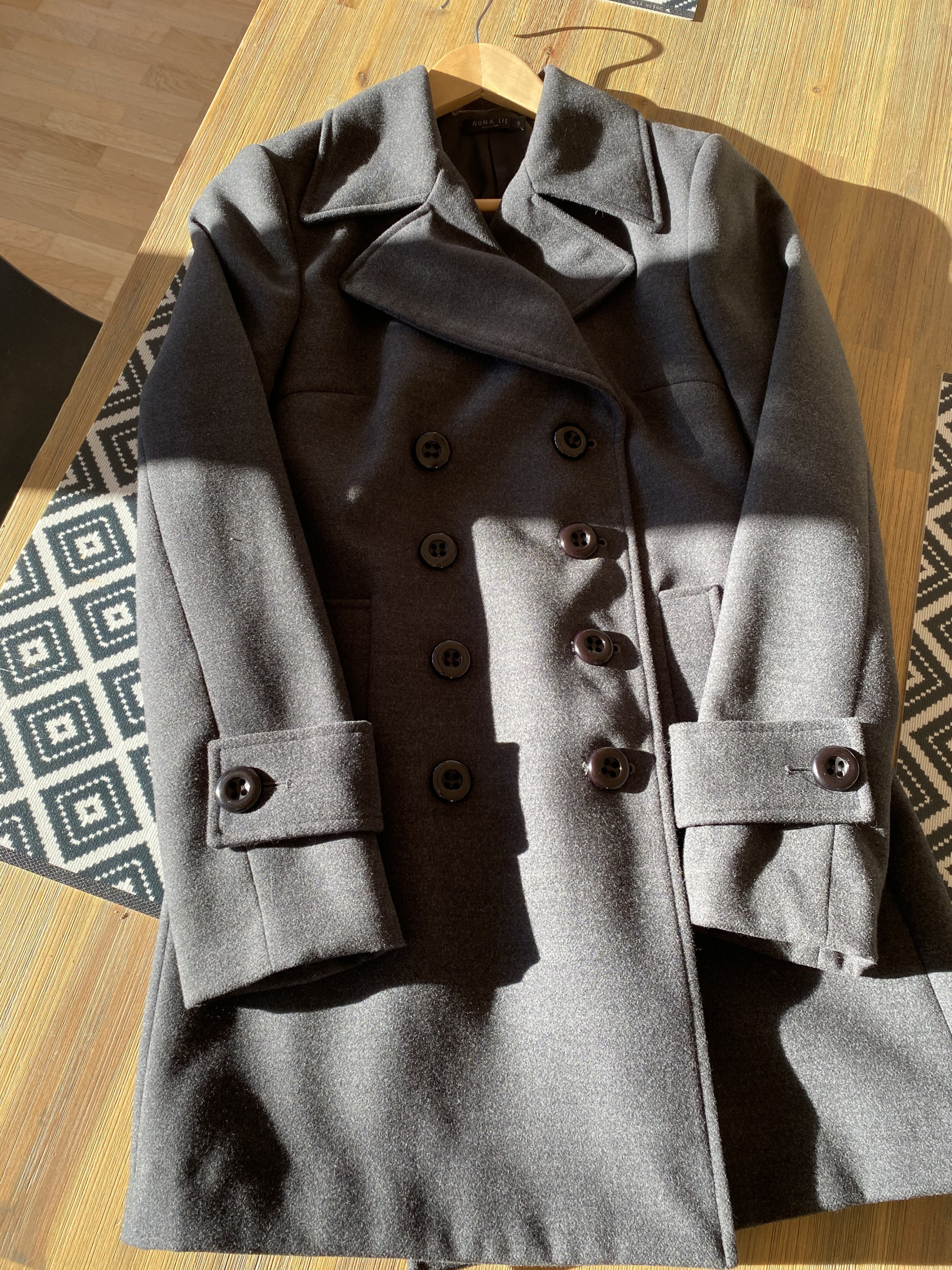 Manteau gris marque NunaLie