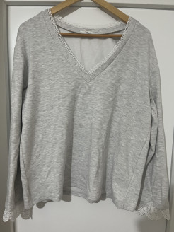 Mottled grey V-neck jumper