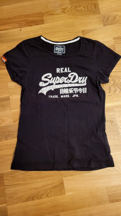 Superdry T-shirt